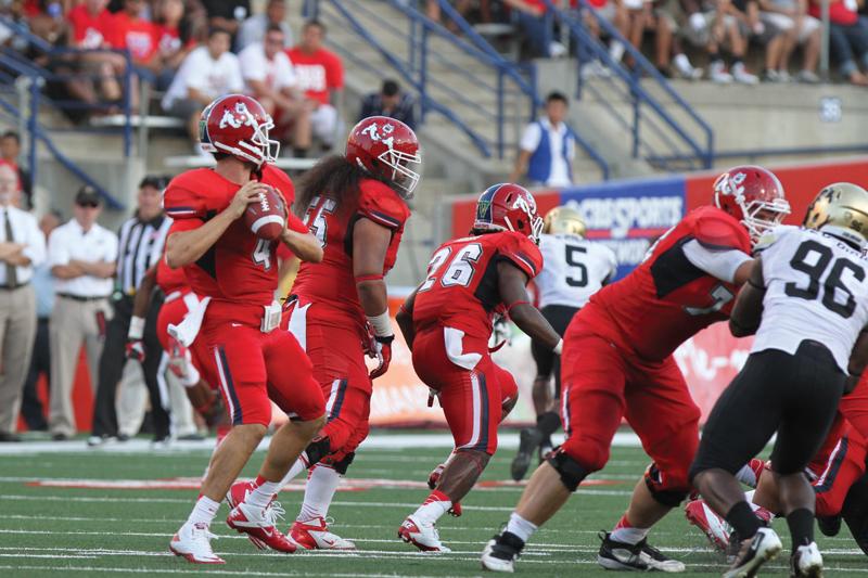 Fresno State amasses 322 yards of total offense and 35 points in the first quarter
Photo by Roe Borunda