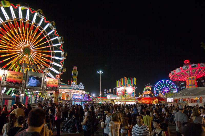 The+Fresno+Fair+opened+with+100-degree+weather+and+%241+admission+and+carnival+rides.+Police+who+are+working+the+fair+advise+those+who+are+planning+to+attend+can+prevent+being+a+victim+by+using+common+sense+and+taking+only+what+they+need+for+the+time+they+plan+to+spend+at+the+fair.+%0APhotos+by+Roe+Borunda+%2F+The+Collegian