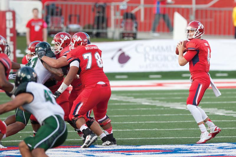 In the game against Hawaii, the Bulldogs’ quarterback Derek Carr was masterful passing for 304 yards and four touchdowns. Fresno State will again look to Carr and the offense to carry it Saturday against Nevada. 