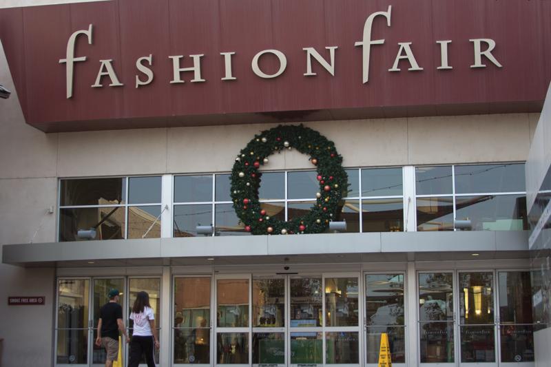 During Fashion Fair’s Black Friday midnight opening, JCPenney’s entranceways were closed off, causing crowding and confusion among shoppers trying to get through the mall.