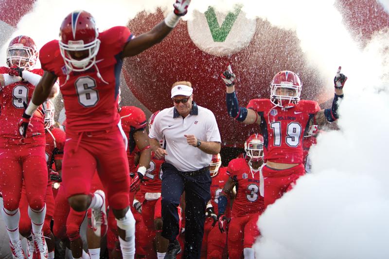Ranking 14th in passing and 68th in rushing yards, the ’Dogs bring an electric offense into Saturday’s matchup against Hawaii. Playing its 200th game in Bulldog Stadium, Fresno State will look to continue to feed the energy of the Red Wave to beat the Warriors.