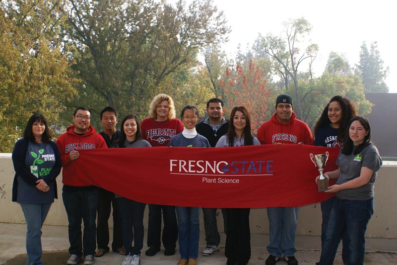 The plant science club won the President’s Trophy Speech Contest during the Cincinnati Students of Agronomy, Soil, and Environmental Sciences meeting. From left to right: Sara Alatorre, Benjiman Nakayama, Mayra Guzman, Meiyue Wang, Nadia Juarez, Jorge Angeles, Helen Maka, and Katrina Steinhauer; Back L-R: Touyee Thao, TariLee Frigulti and Carlos Acosta 