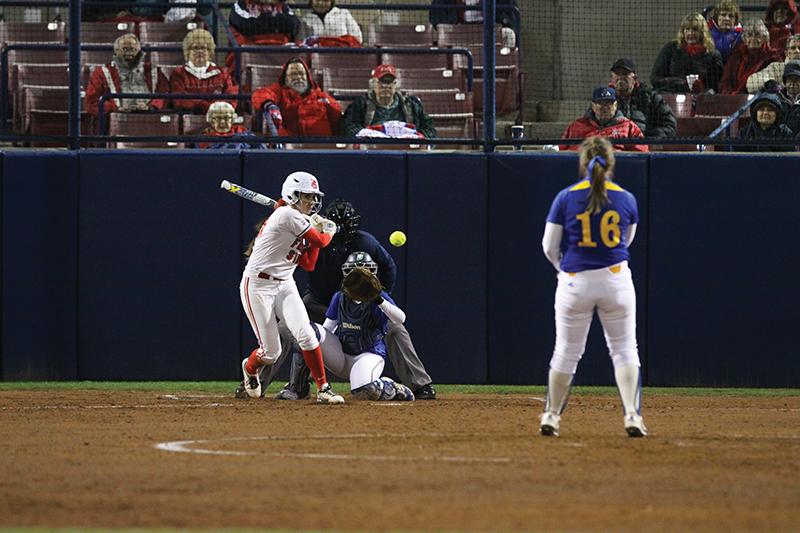 Junior Brooke Ortiz (10, at-bat) drove in the game-winning run during the ’Dogs’ (7-6) 3-2 nonconference victory over CSU Bakersfield on Wednesday. Khlarissa Agee / The Collegian