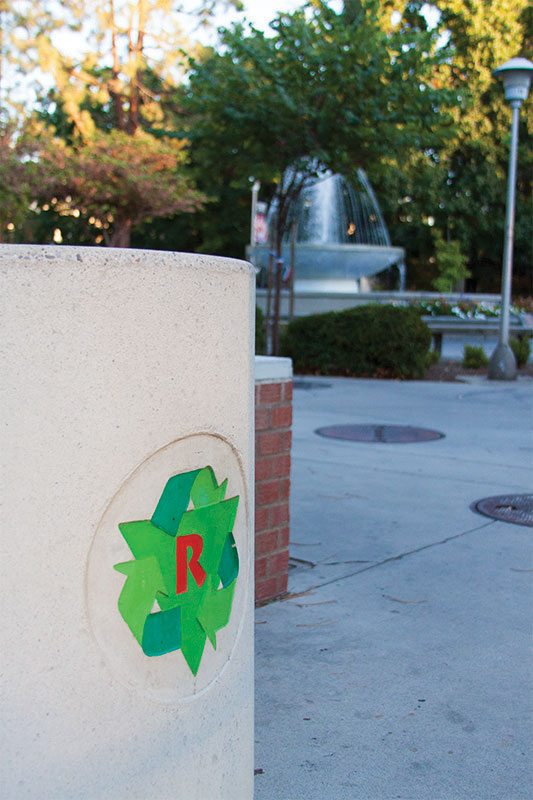 Fresno+State+recycling+program+helps+manage+waste