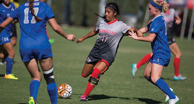 Fresno State midfielder Maria Gomez attempts a strike during Sunday’s 1-0 win over Air Force. (Darlene Wendels/The Collegian)