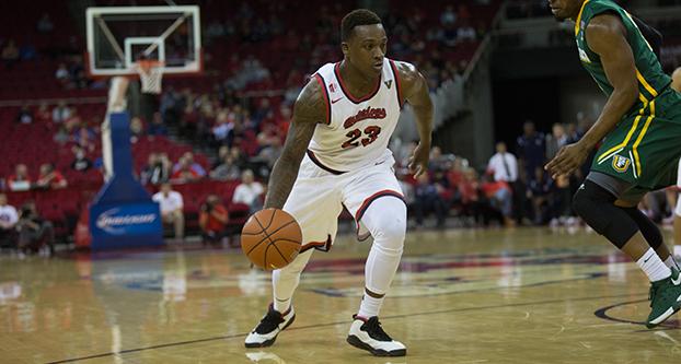 Fresno State senior guard Marvelle Harris had a team-high 18 points in Monday’s road loss to No. 15 Oregon. (Khone Saysamongdy/The Collegian)