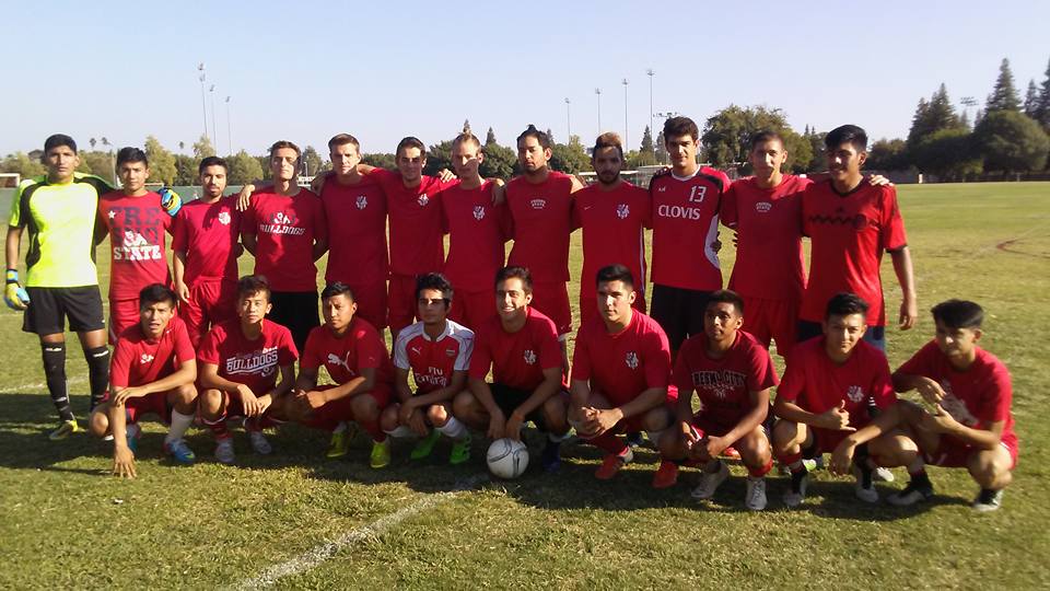 The 2016-2017 men’s soccer club poses for a team picture after it’s first open tryout on September 13, 2016. (Courtesy of Fresno State Football Club (FSFC) Student Club Team).