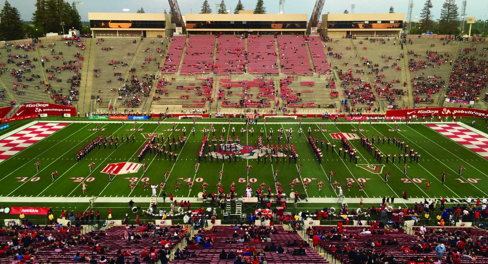 The+Fresno+State+Marching+Band+spells+out+%E2%80%9CFresno%E2%80%9D+during+the+pregame+performance+on+Saturday%2C+Sept.+10%2C+2016.+%28Jenna+Wilson%2FThe+Collegian%29