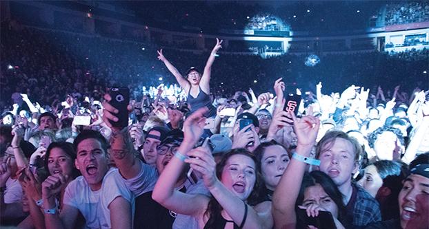 The crowd cheers for Blink-182 at the Save Mart Center on Thursday, Oct. 6, 2016. (Yezmene Fullilove)