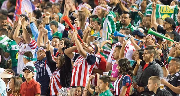 Fans of all ages gathered in Chukchansi Park on Saturday, Nov. 12, 2016 to cheer on their favorite Liga MX soccer teams. (Christian Ortuno/The Collegian)