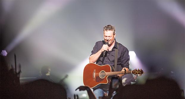 Blake Shelton performs at the Save Mart Center on Friday, March 3, 2017. “Fresno, there’s a lot of crazy country fans out there,” Shelton said during a small break in between songs. The country singer made a stop in Fresno for his Doing It To Country Songs tour and throughout the night would shake hands with the audience as he performed (Khone Saysamongdy/ The Collegian