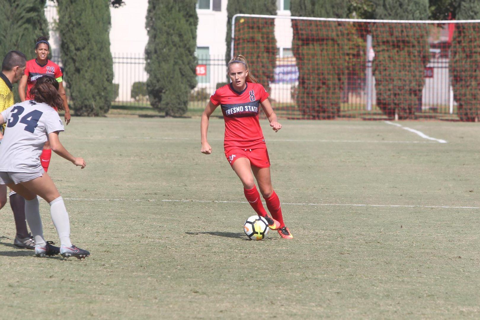 Sophomore Julia Glaser playing offense against UNLV at the Soccer & Lacrosse Stadium on Oct. 15, 2017. The Dogs beat UNLV and Las Vegas over the weekend. (Fresno State Athletics) 