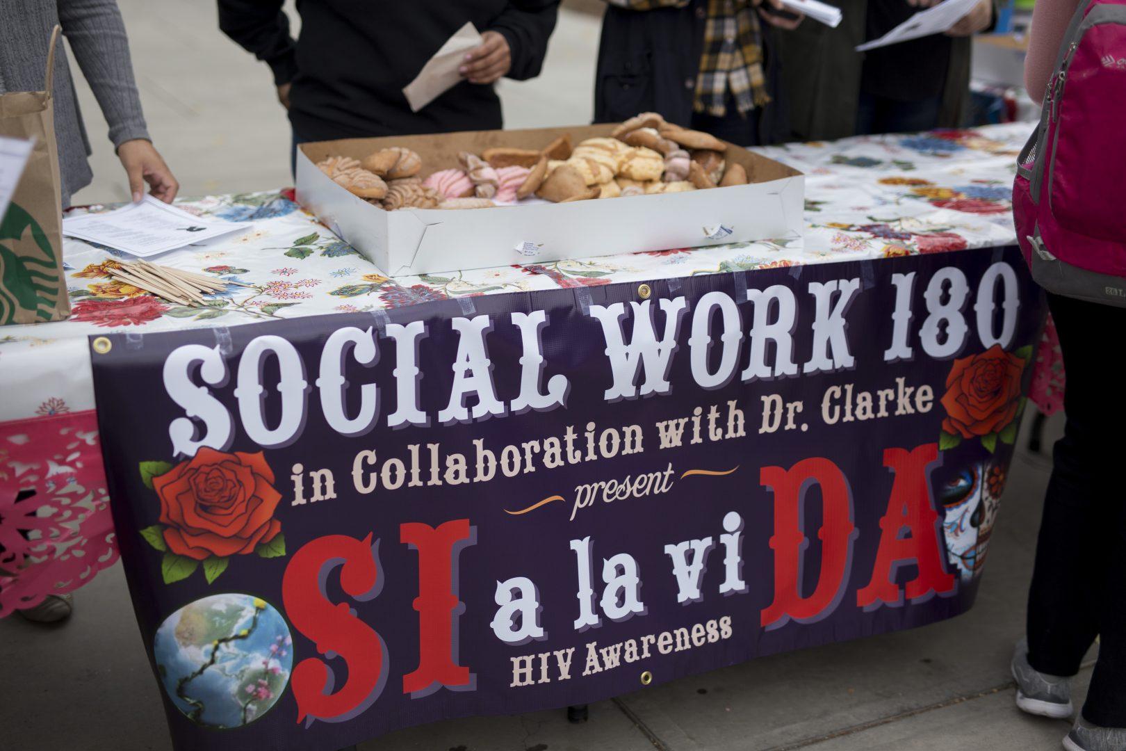 The table at the Si a la Vida, HIV awareness event outside of the Henry Madden Library on Nov. 2, 2017. Social Work 180 students passed put “pan dulce,” coffee, and HIV information flyers. (Daniel Avalos/The Collegian)