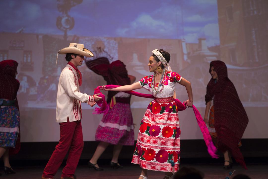 PHOTOS: ‘Christmas in Mexico’ fills Student Union with Mexican culture and holiday spirit