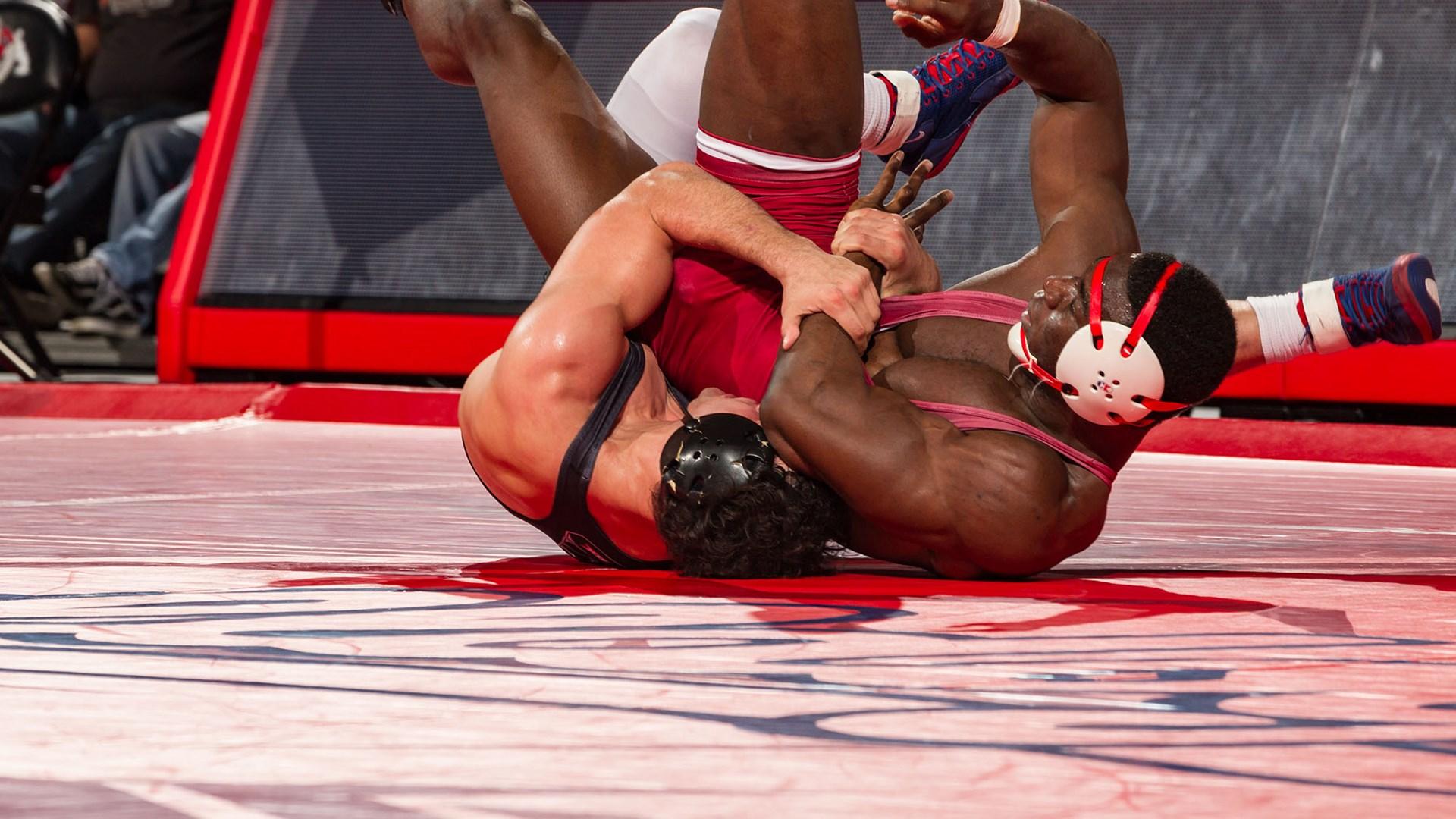 Fresno State sophomore Josh Hokit recorded his second fall of the season over Stanford’s David Showunmi on Jan. 3, 2018. The ‘Dogs lost 27-15 at the Save Mart Center. (Fresno State Athletics) 