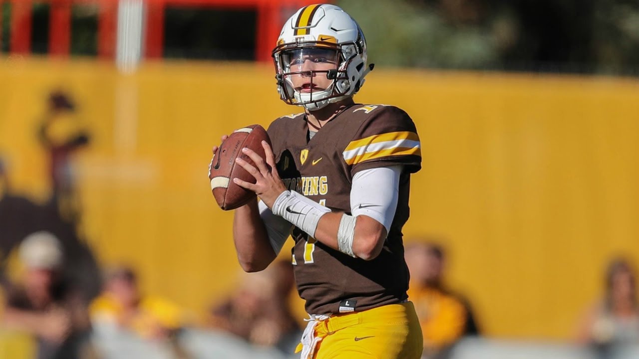 Firebaugh native and Reedley College standout, Josh Allen is predicted to be a first pick in the 2018 NFl Draft. (Wikimedia Commons) 