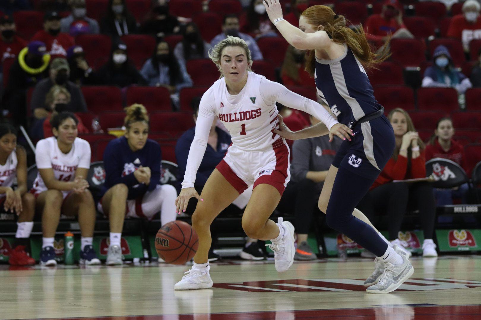 Fresno State guard Haley Cavinder helps lead the Bulldogs to victory over Utah State in their conference game Saturday afternoon, Jan. 29, 2022, at the Save Mart Center. (Melina Kazanjian/ The Collegian) 
