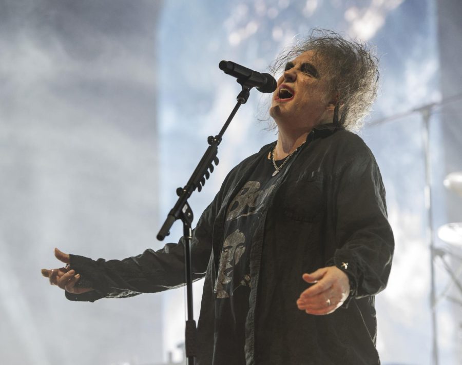 Robert Smith of The Cure performs live at the OVO Arena Wembley in London on Dec. 11, 2022. (Zoran Veselinovic/Avalon/Zuma Press/TNS)