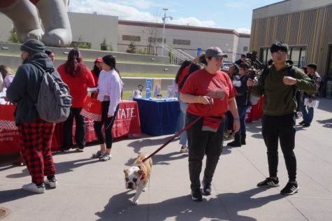 Victor E. Bulldog IV walks among the students and receives attention throughout the event. (Cesar Maya/The Collegian)