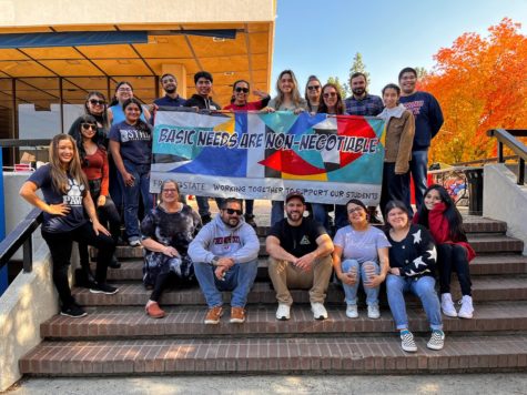 Project HOPE participates in Hunger and Homeless Awareness week outside of the University Student Union in November 2022.