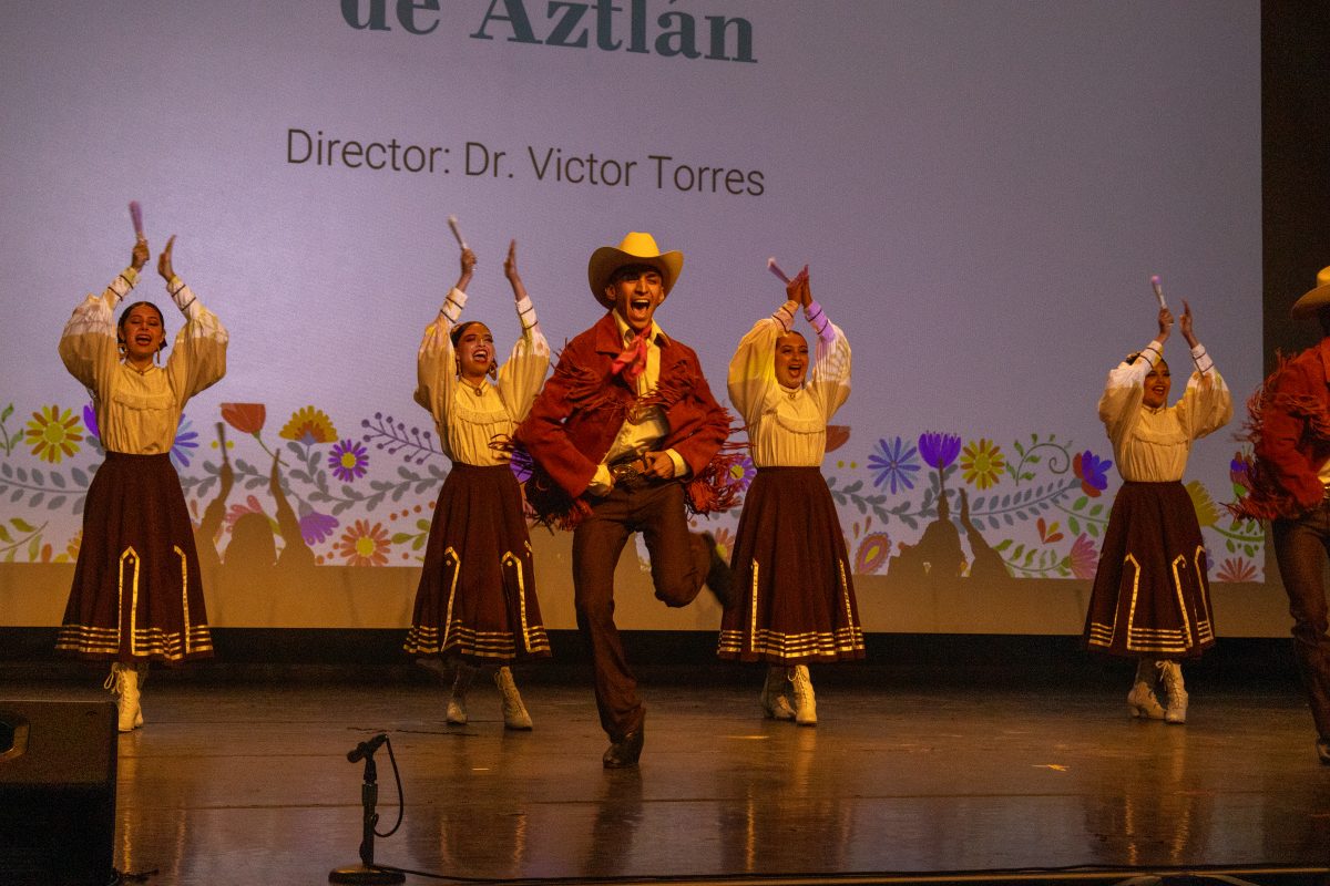 Los Danzantes de Aztlán perform at La Bienvenida on Sept. 18 in the Satellite Student Union. 