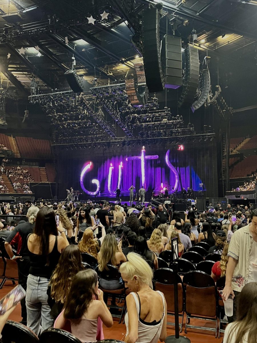 Pre-show visual for Olivia Rodrigo's GUTS World Tour at the Kia Forum on Aug. 14, 2024