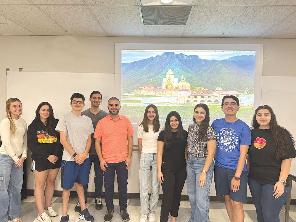 Dr. Simon Maghakyan, fifth from left, with students from his
“Armenian Heritage and Ethnic Conflict” class.