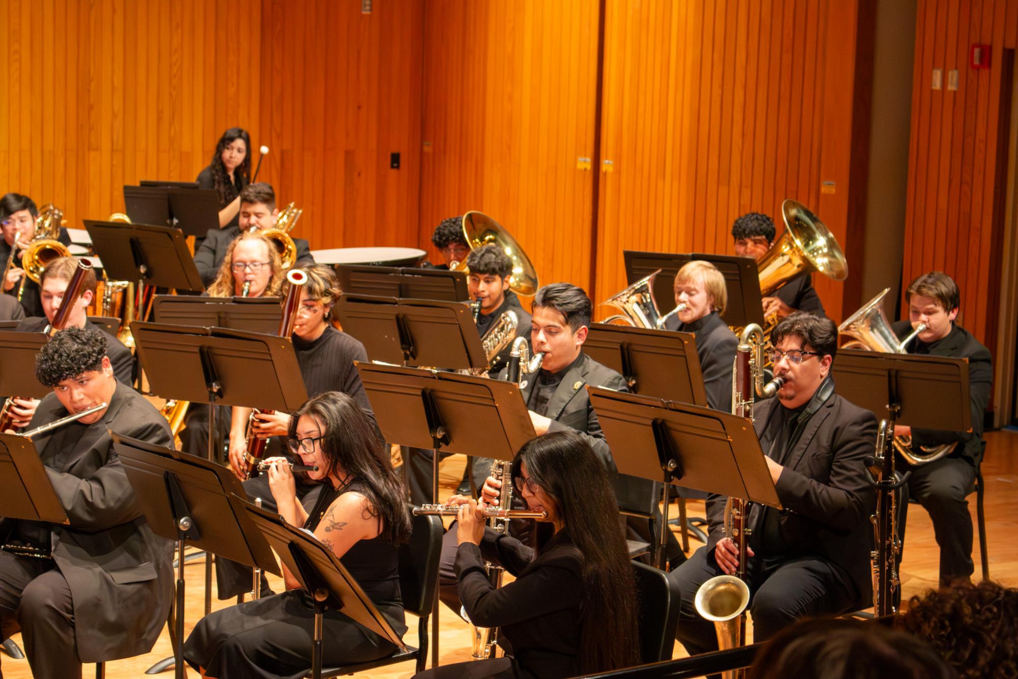 The wind ensemble performed four pieces that portrayed different moods. From the colorful “Rocky Point Holiday” by Ron Nelson to the more spiritual two-movement piece by David Maslanka titled “Give Us This Day.”