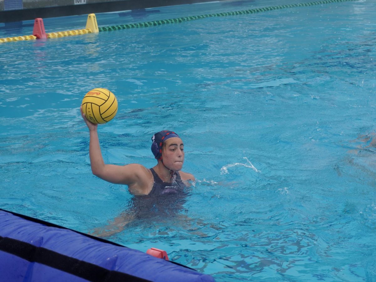 Bulldogs' attacker Charli Muñoz attacks the two-meter line against the San Jose State Spartans on Jan. 18 at the Fresno State Aquatics Center. The freshman ended an overtime game with a goal in the final seconds; Muñoz tallied the last two Bulldog goals of the game in overtime