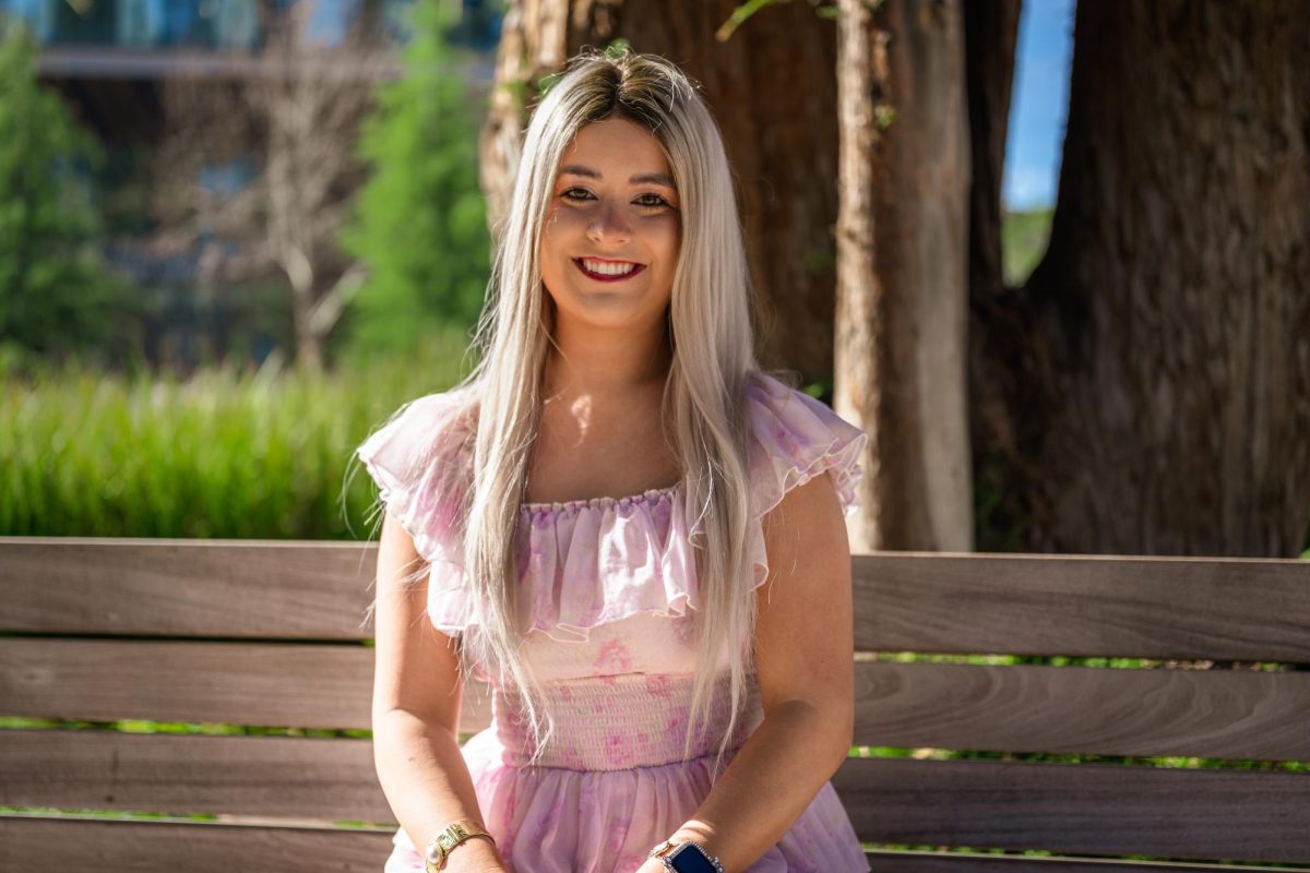 Vivian Castillo
A senior in the Accelerated Bache-
lor’s Degree in Business Administra-
tion program.